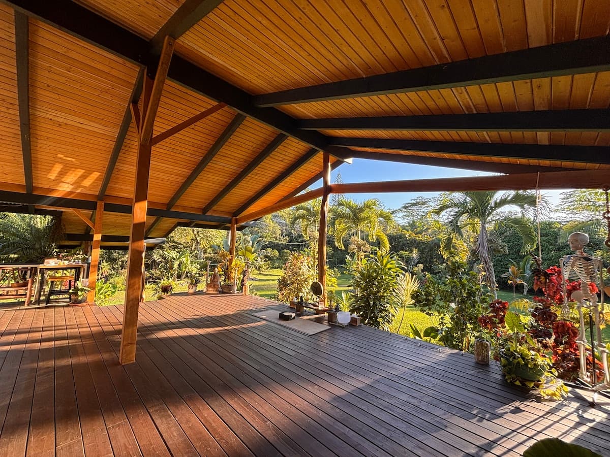 Home in Keaau · ★4.94 · 4 bedrooms · 3 beds · 2 shared baths - Photo 2