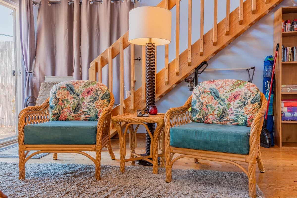Stunning Views, Great Location in a Private Studio - Photo 4