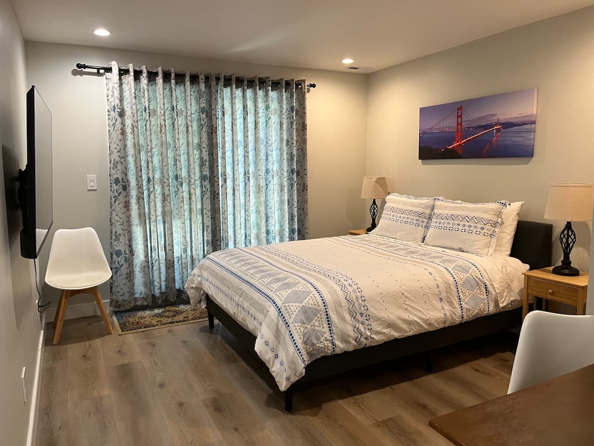 Newly Remodeled 2-Suite Garden Unit in Portola - Photo 4