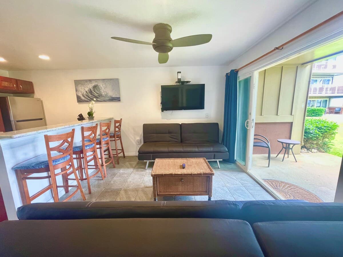 Condo in Kapaa · ★4.64 · 2 bedrooms · 2 beds · 1.5 private baths - Photo 4