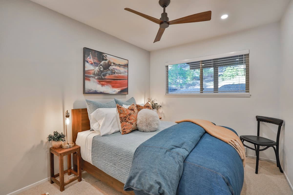 Townhouse in Incline Village · ★4.97 · 3 bedrooms · 4 beds · 3.5 private baths - Photo 2