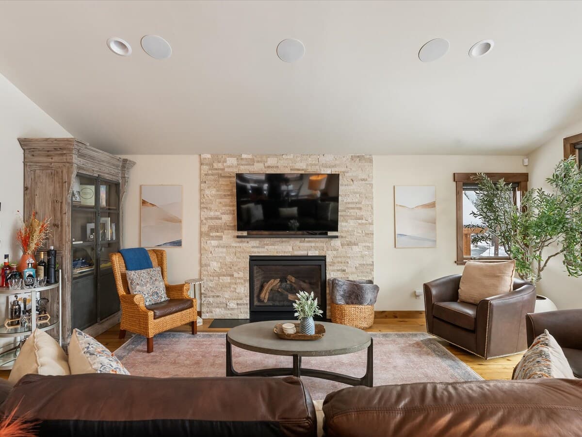 Home in Incline Village · ★4.96 · 4 bedrooms · 5 beds · 3.5 private baths - Photo 5