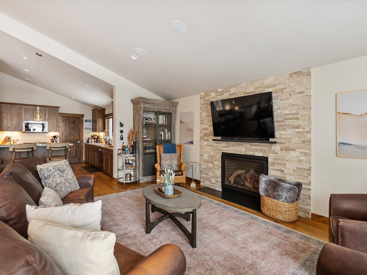 Home in Incline Village · ★4.96 · 4 bedrooms · 5 beds · 3.5 private baths - Photo 3