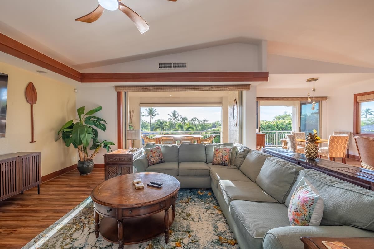 Home in Waimea · ★4.98 · 3 bedrooms · 4 beds · 3.5 baths - Photo 3