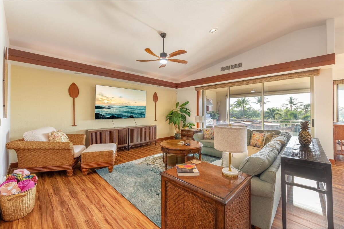 Home in Waimea · ★4.98 · 3 bedrooms · 4 beds · 3.5 baths - Photo 4