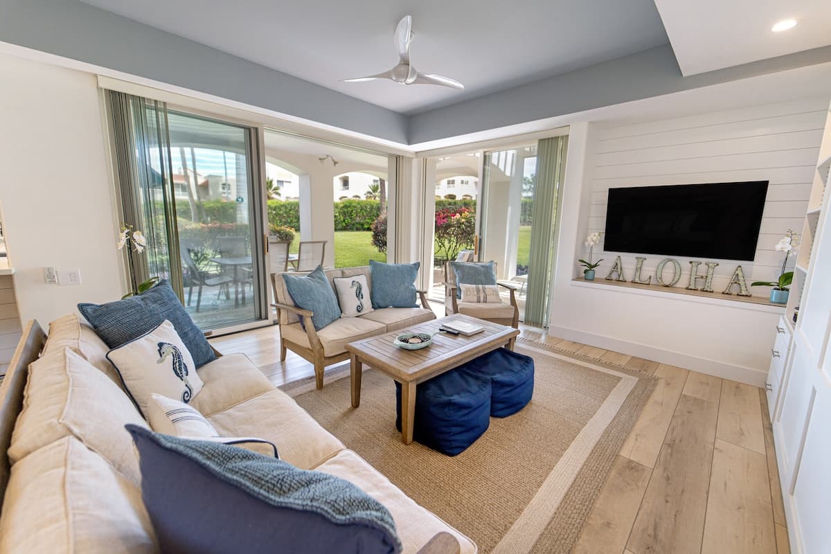 Condo in Kihei · ★4.94 · 1 bedroom · 2 beds · 2 baths - Photo 2