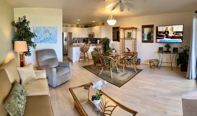 Condo in Kihei · ★4.94 · 1 bedroom · 2 beds · 2 private baths - Photo 5