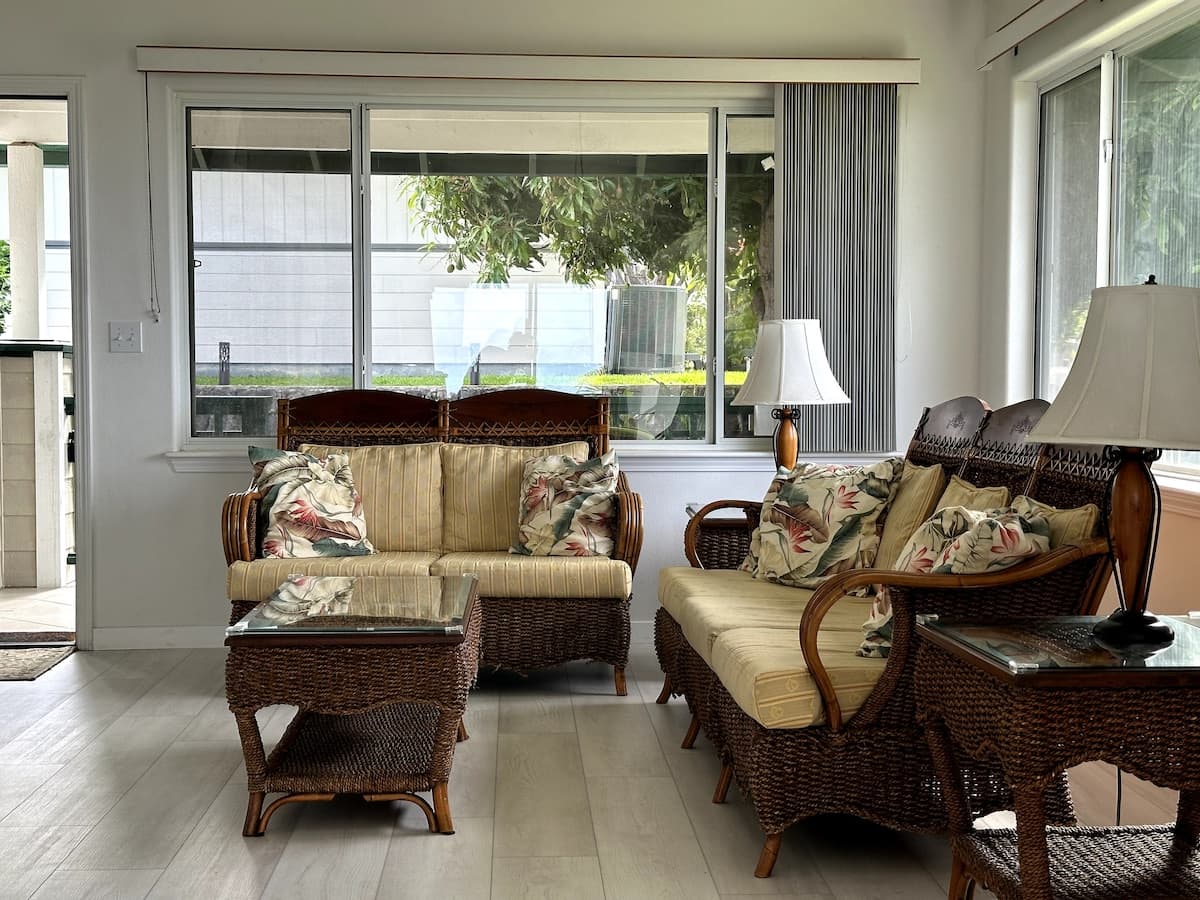 Home in Kailua-Kona · ★4.72 · 3 bedrooms · 5 beds · 2 baths - Photo 4