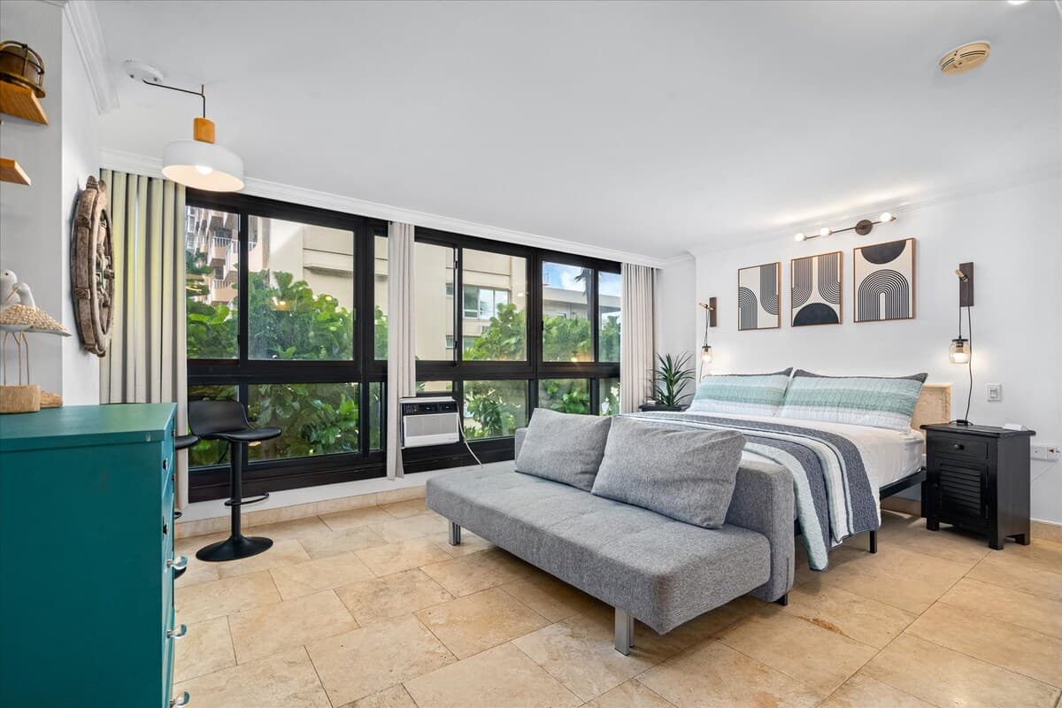Waikiki Hideout - Photo 4