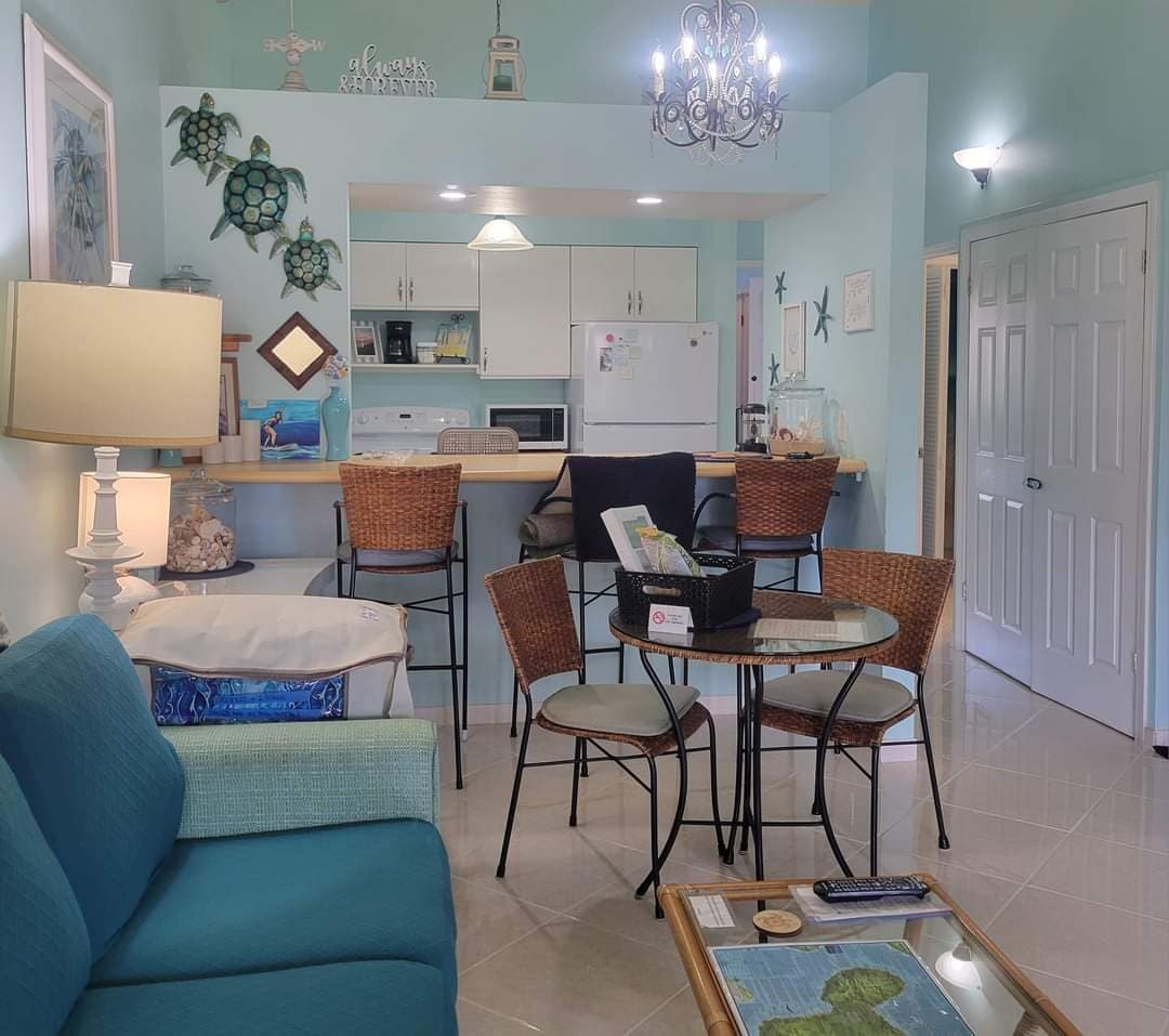 Condo in Kihei · ★4.96 · 1 bedroom · 2 beds · 1 shared bath - Photo 3