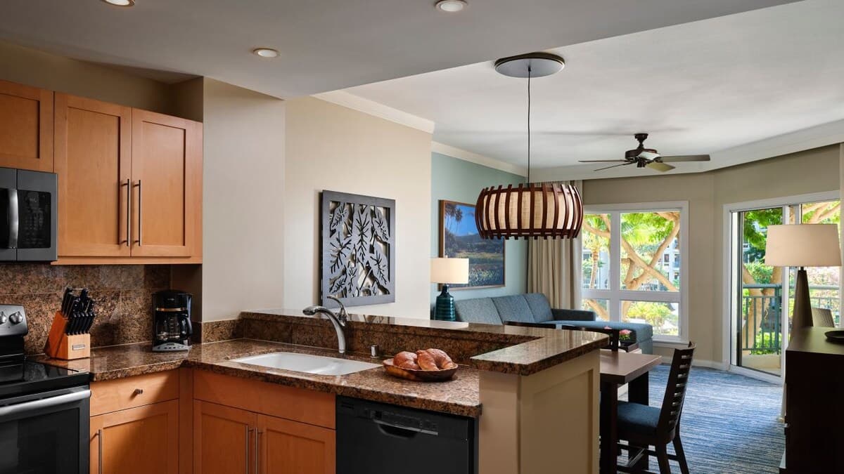 Hotel in Lahaina · ★5.0 · 2 bedrooms · 2 private baths - Photo 3
