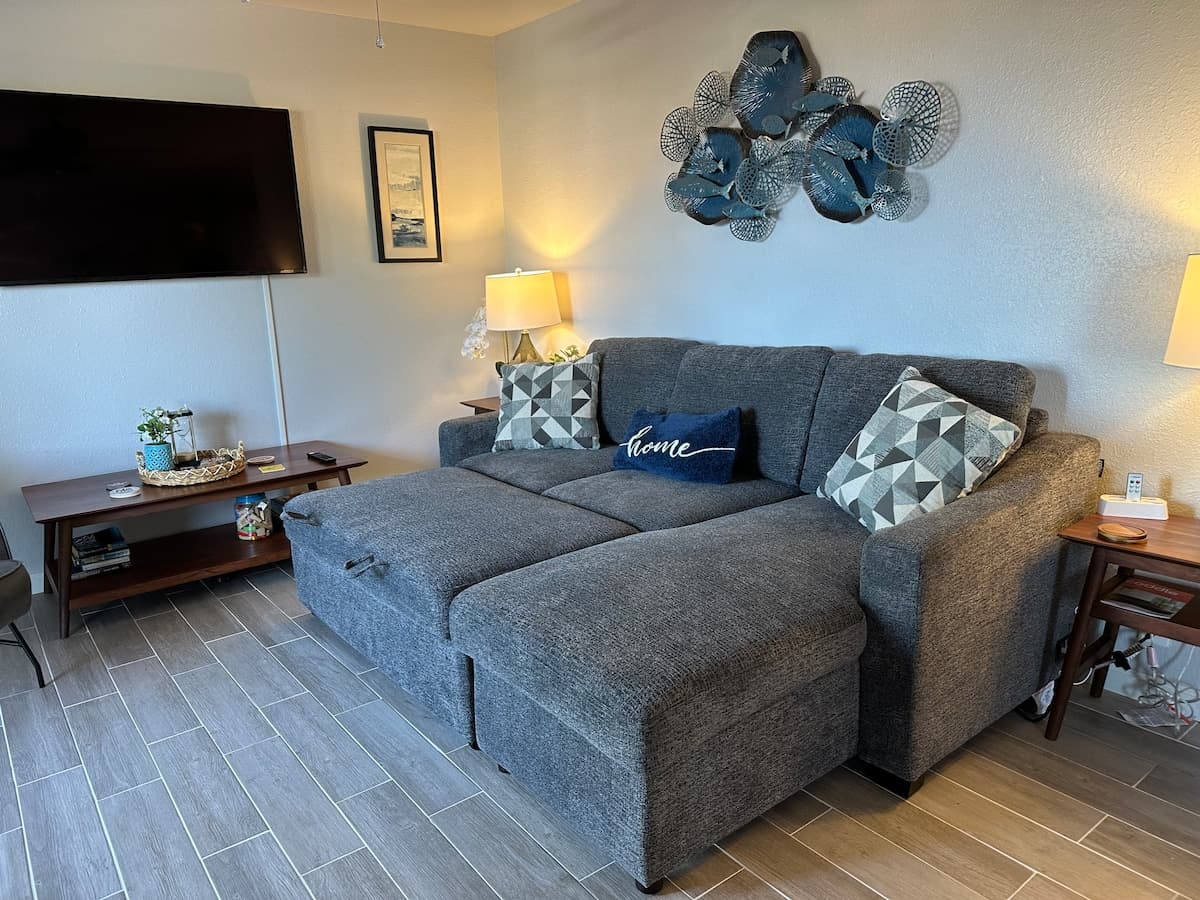 Condo in Kailua-Kona · ★4.87 · 2 bedrooms · 3 beds · 2 baths - Photo 4