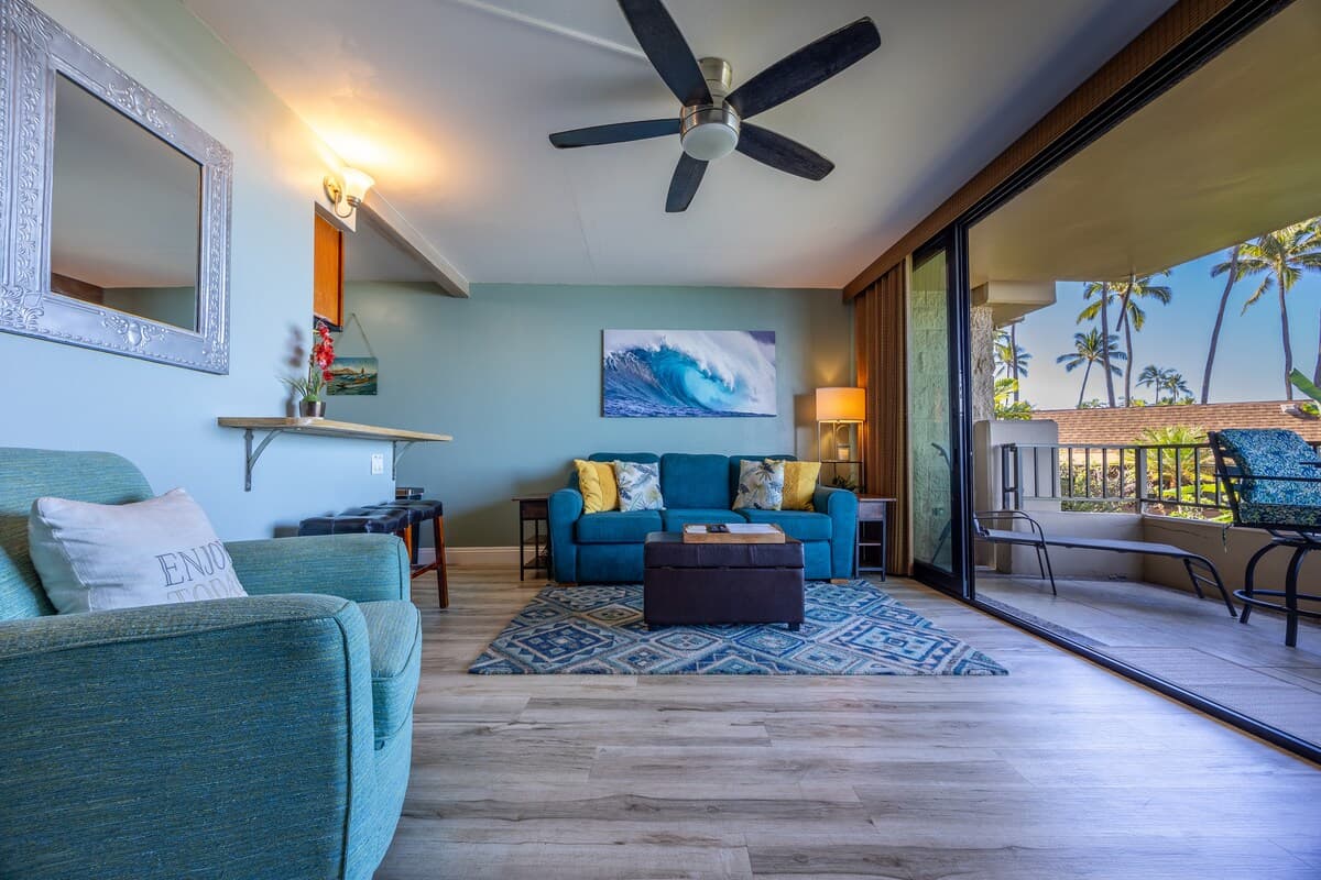 Condo in Lahaina · ★4.94 · 1 bedroom · 1 bed · 1 private bath - Photo 2