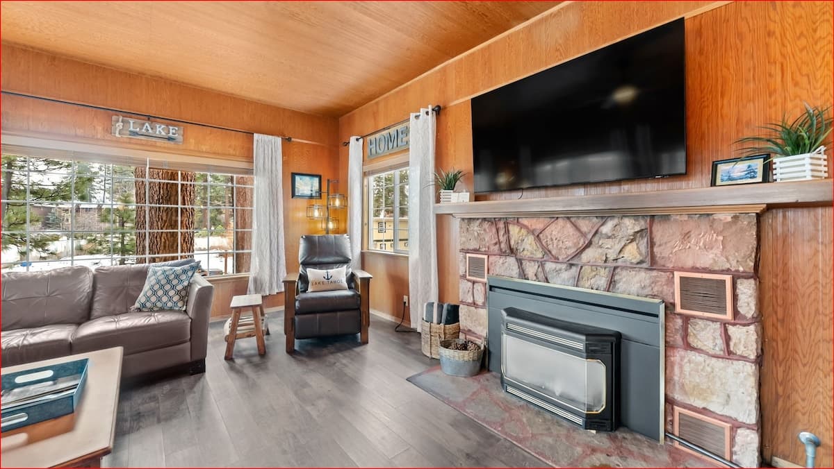 Walkable Cabin Near Heavenly Gondola & Beach - Photo 4