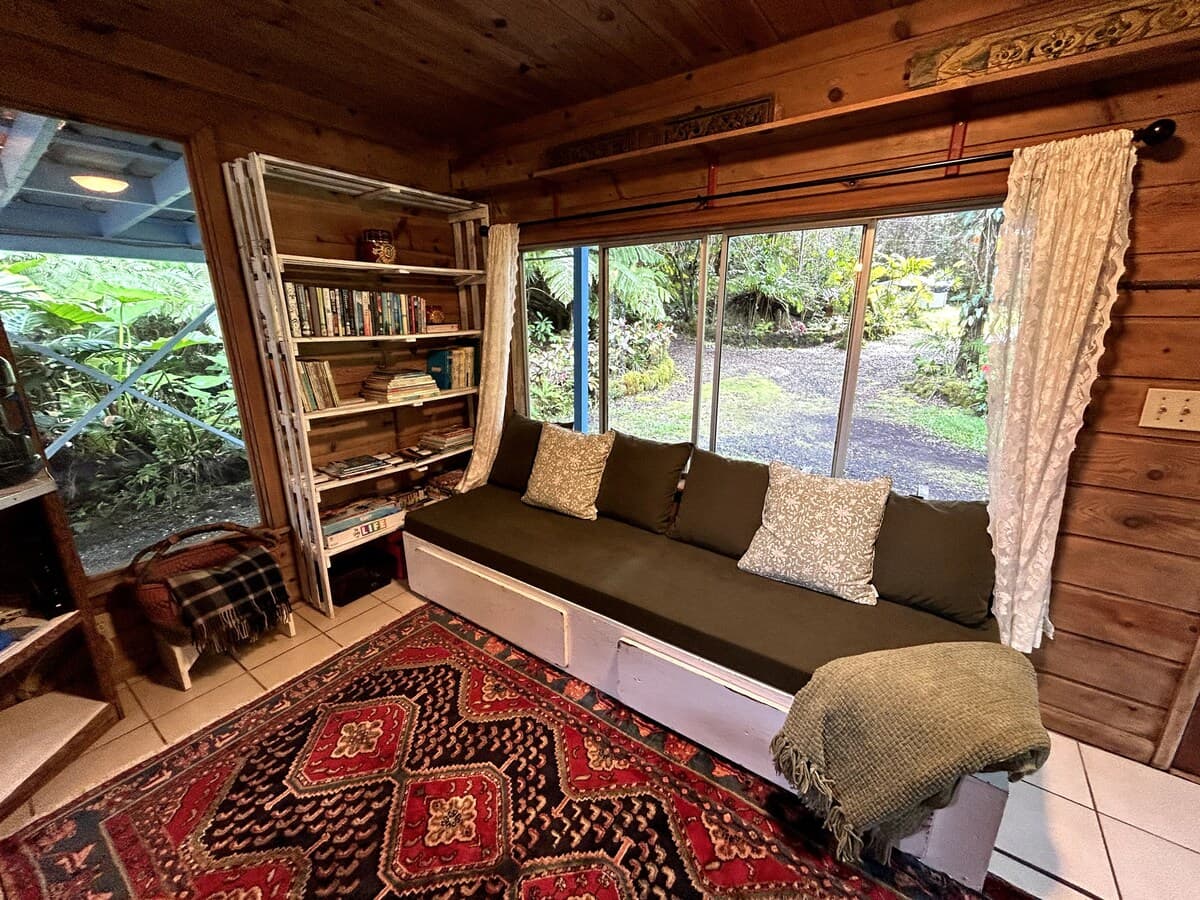 Rainforest Retreat Sun Cottage near Volcano Park - Photo 3