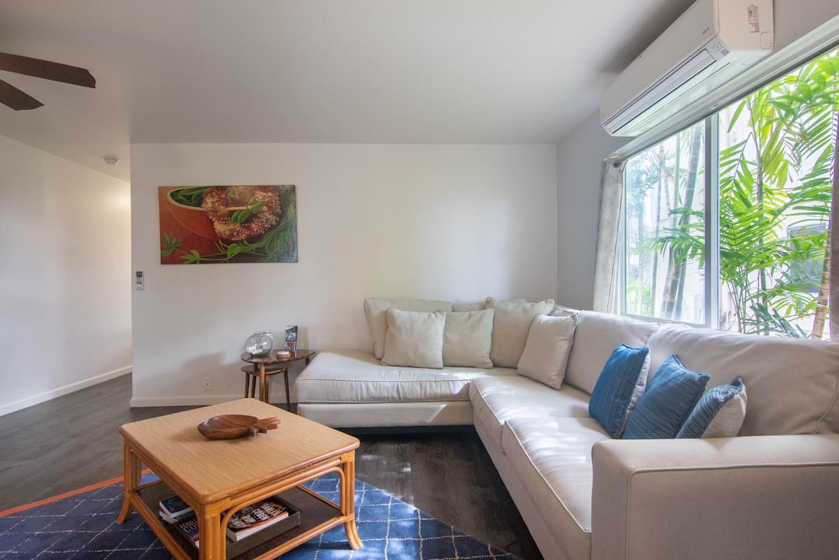 The Artists' Beach Bungalow - Photo 5