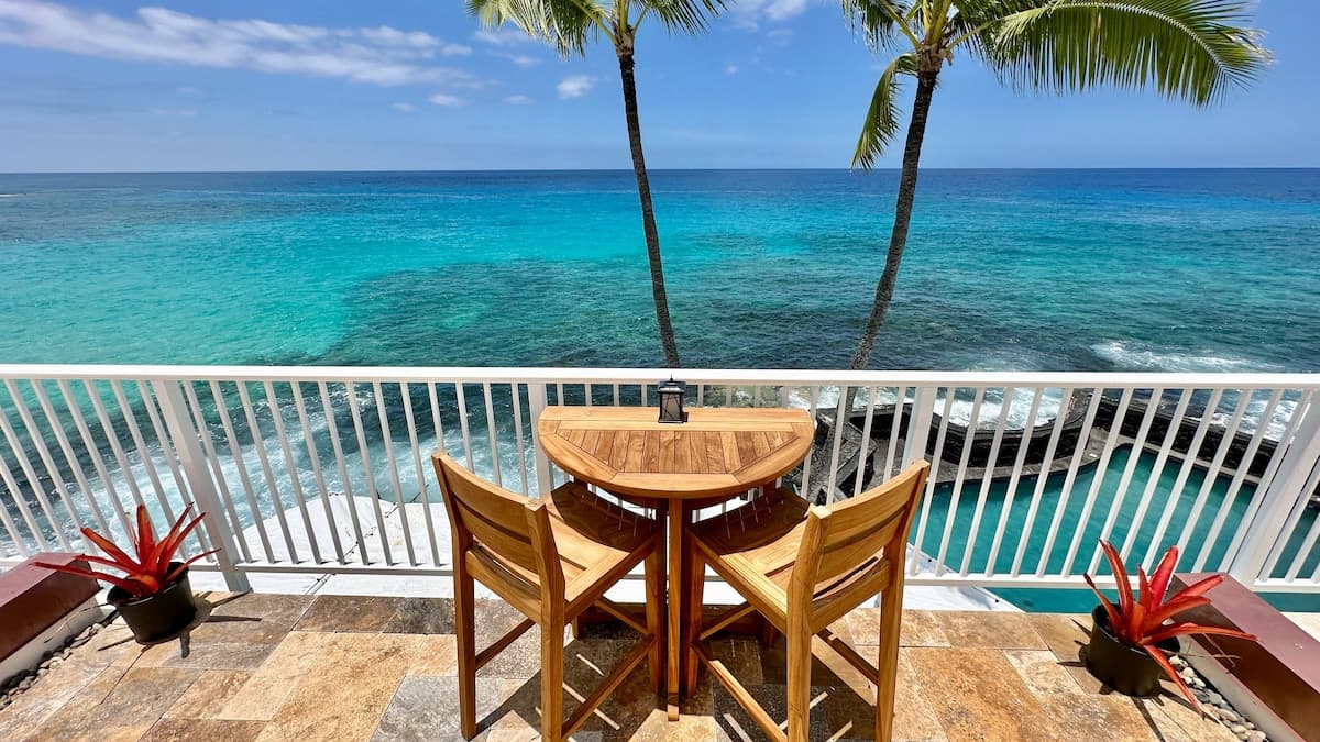 Condo in Kailua-Kona · ★4.93 · Studio · 2 beds · 1 bath - Photo 1