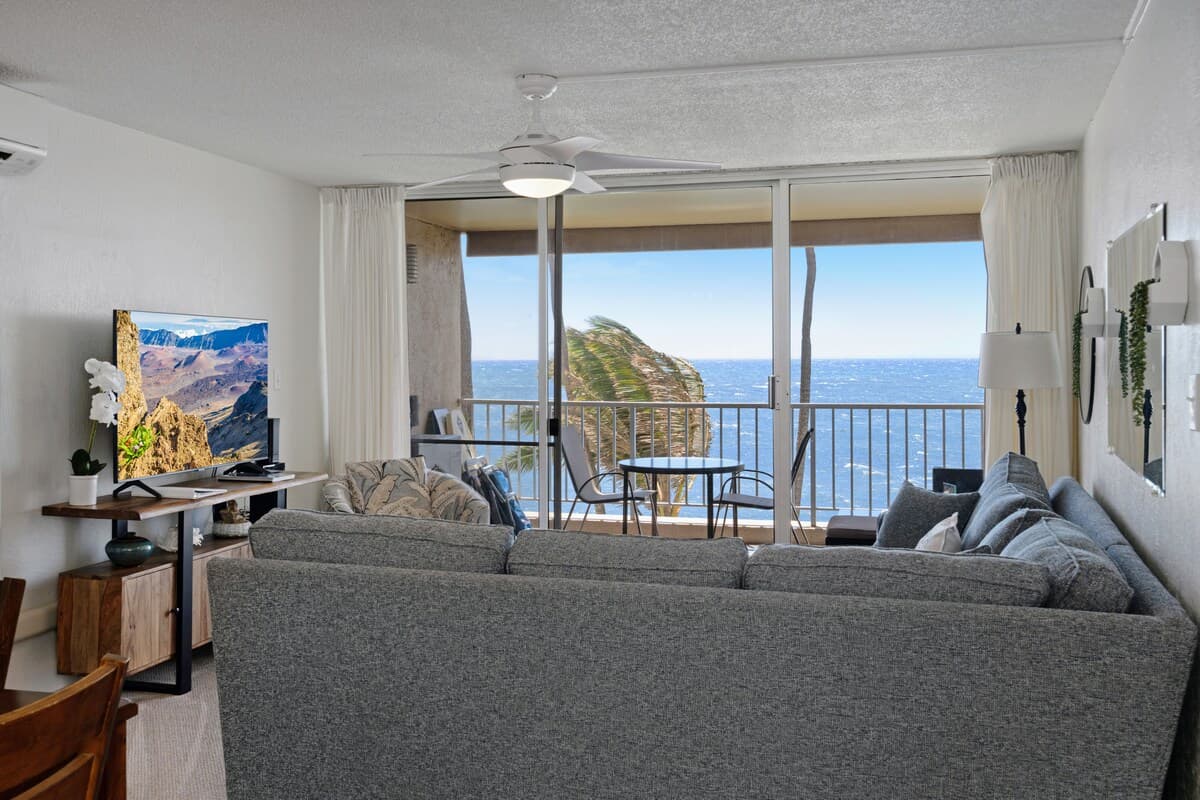 Condo in Kihei · ★4.77 · 1 bedroom · 2 beds · 1 bath - Photo 5