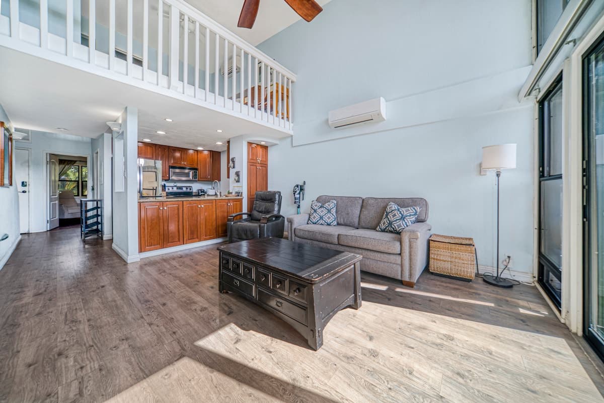 Condo in Kihei · ★4.74 · 2 bedrooms · 3 beds · 2 baths - Photo 2