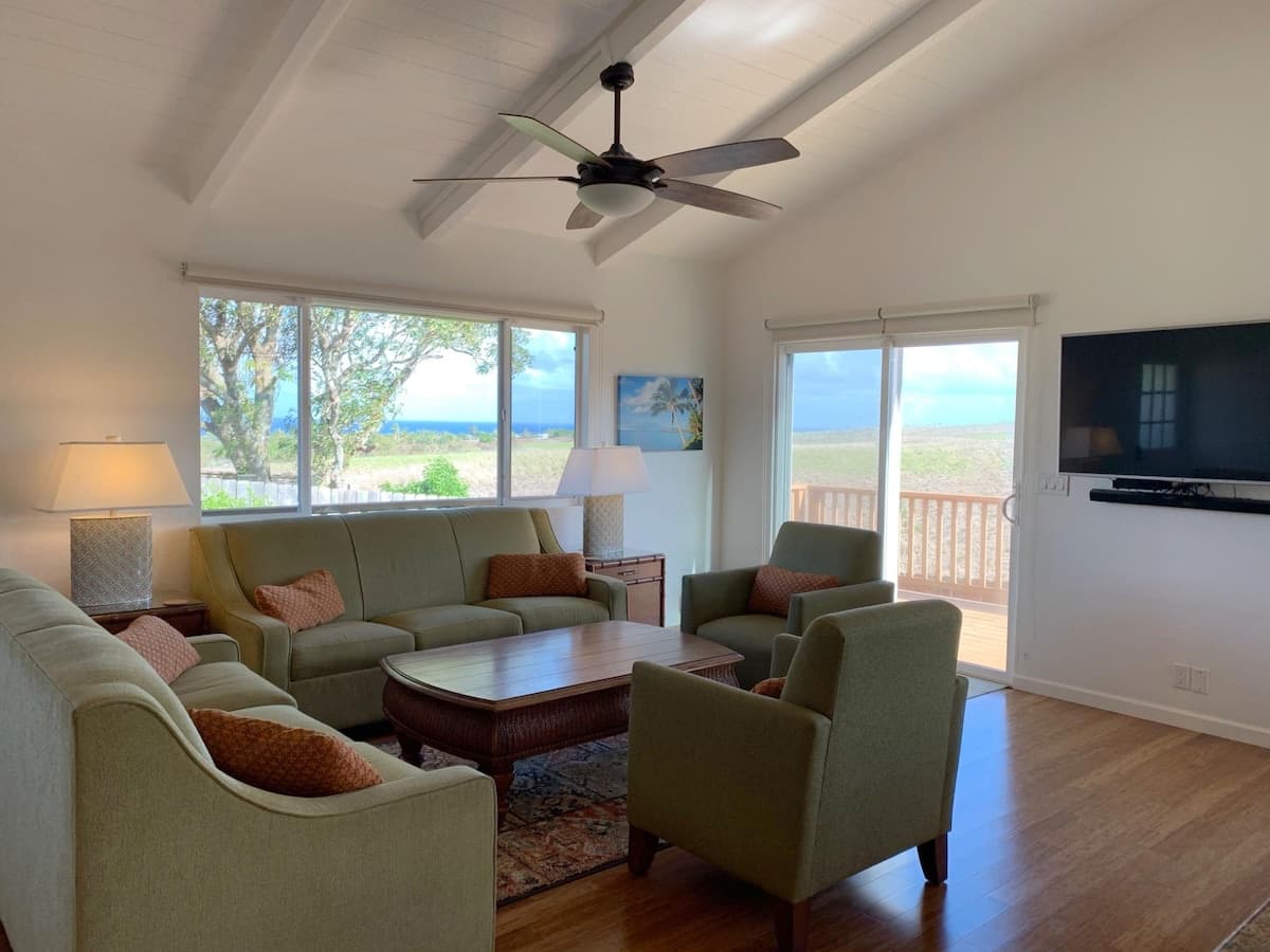 Home in Paia · ★4.78 · 3 bedrooms · 3 beds · 2.5 baths - Photo 2