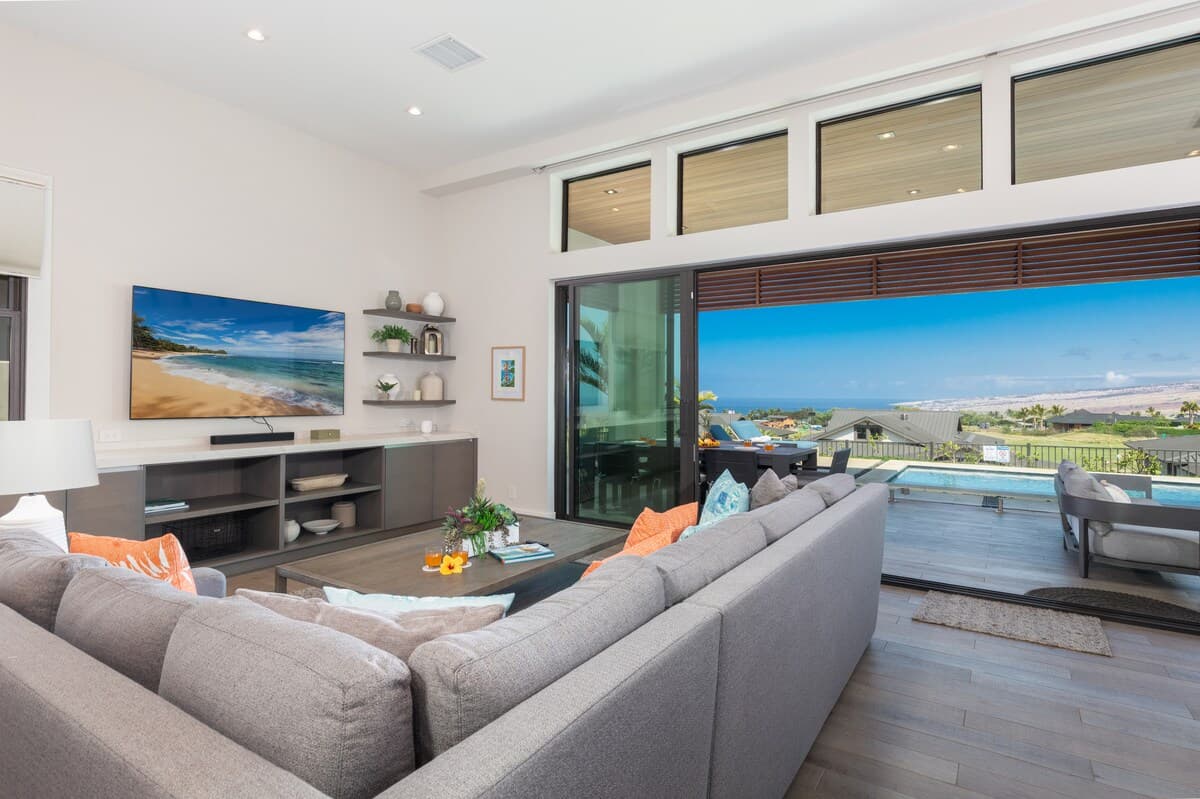 Home in Waimea · ★4.77 · 4 bedrooms · 9 beds · 4.5 baths - Photo 3