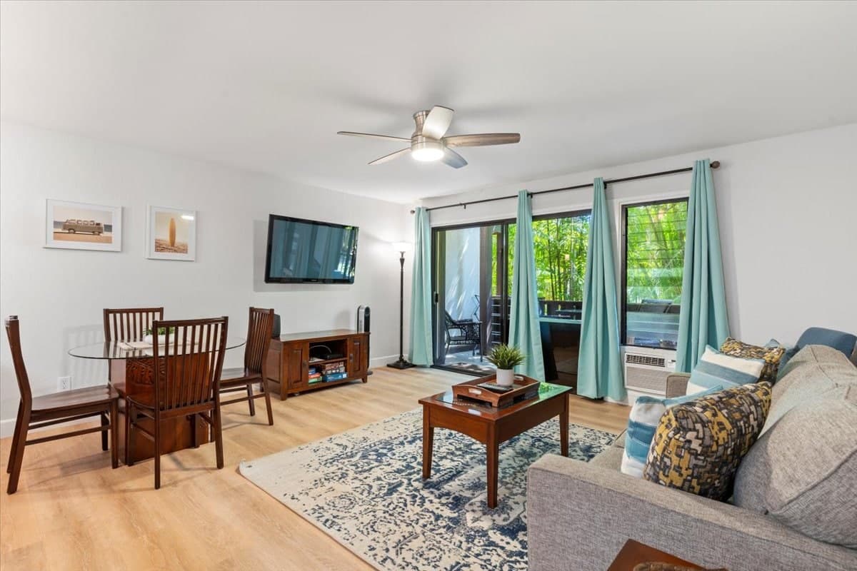 Condo in Kihei · ★4.96 · 1 bedroom · 2 beds · 1 bath - Photo 4
