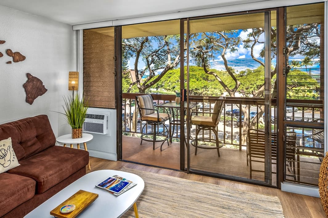 Condo in Kihei · ★4.95 · 1 bedroom · 2 beds · 1 private bath - Photo 5