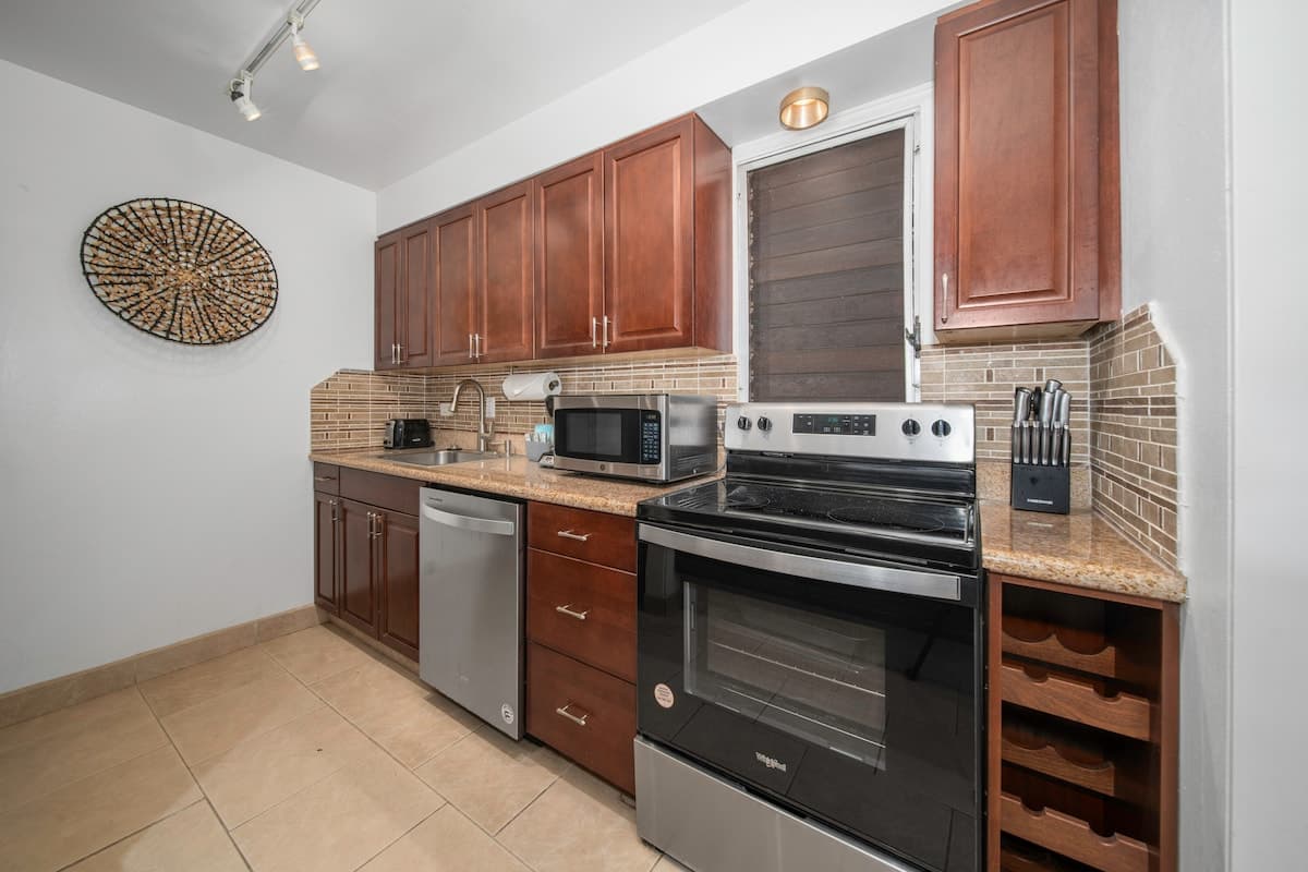 Unit H204 Garden View 1 BD/1BA + Bonus Room - Photo 5