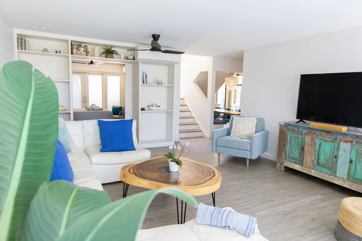 Condo in Kahuku · ★5.0 · 3 bedrooms · 6 beds · 2 private baths - Photo 4
