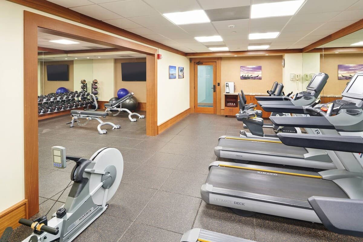 Condo in Lahaina · ★4.8 · 1 bedroom · 2 beds · 2 baths - Photo 3