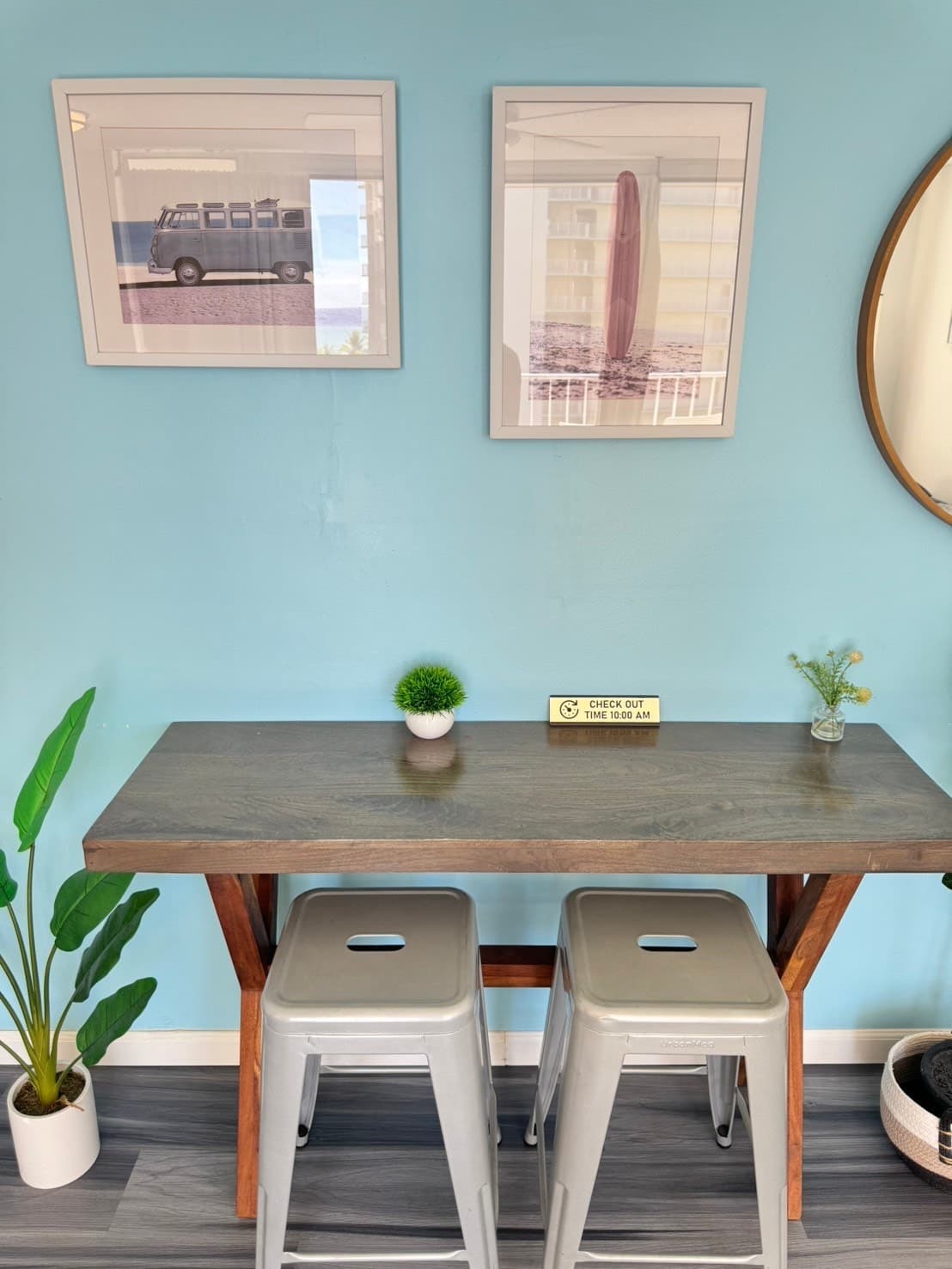 Condo in Honolulu · ★4.83 · Studio · 1 bed · 1 private bath - Photo 5