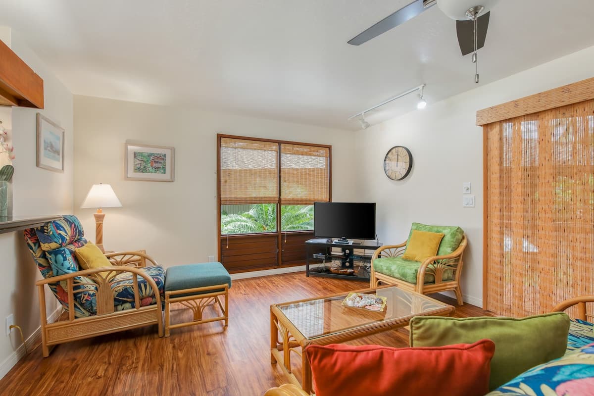 Kanaloa at Kona Fairway View 1 Bedroom 1 Bath - Photo 3