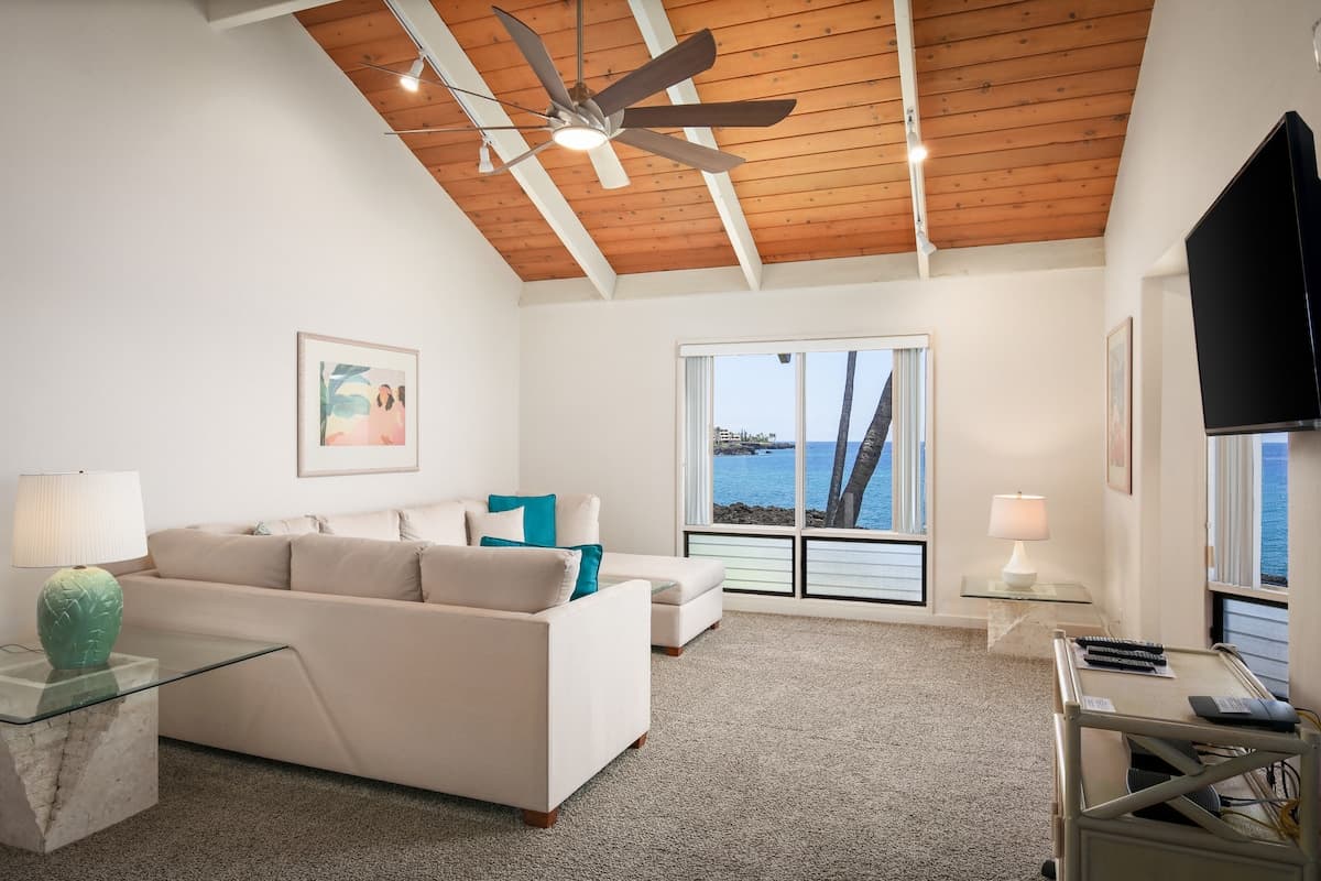Kanaloa at Kona Oceanfront 2 Bedroom 2 Bath Loft - Photo 3