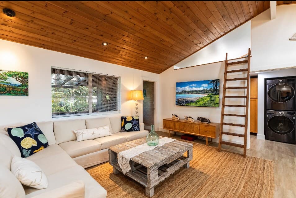 Villa in Paia · ★4.92 · 3 bedrooms · 3 beds · 3 baths - Photo 4