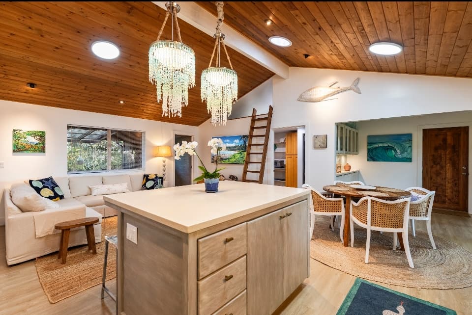 Villa in Paia · ★4.92 · 3 bedrooms · 3 beds · 3 baths - Photo 3