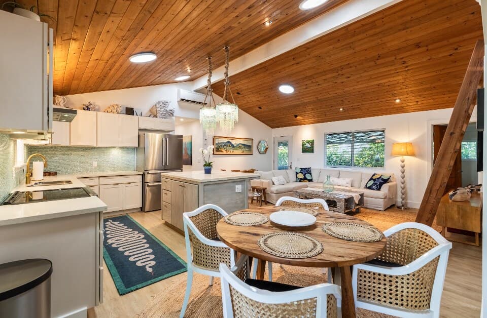 Villa in Paia · ★4.92 · 3 bedrooms · 3 beds · 3 baths - Photo 2