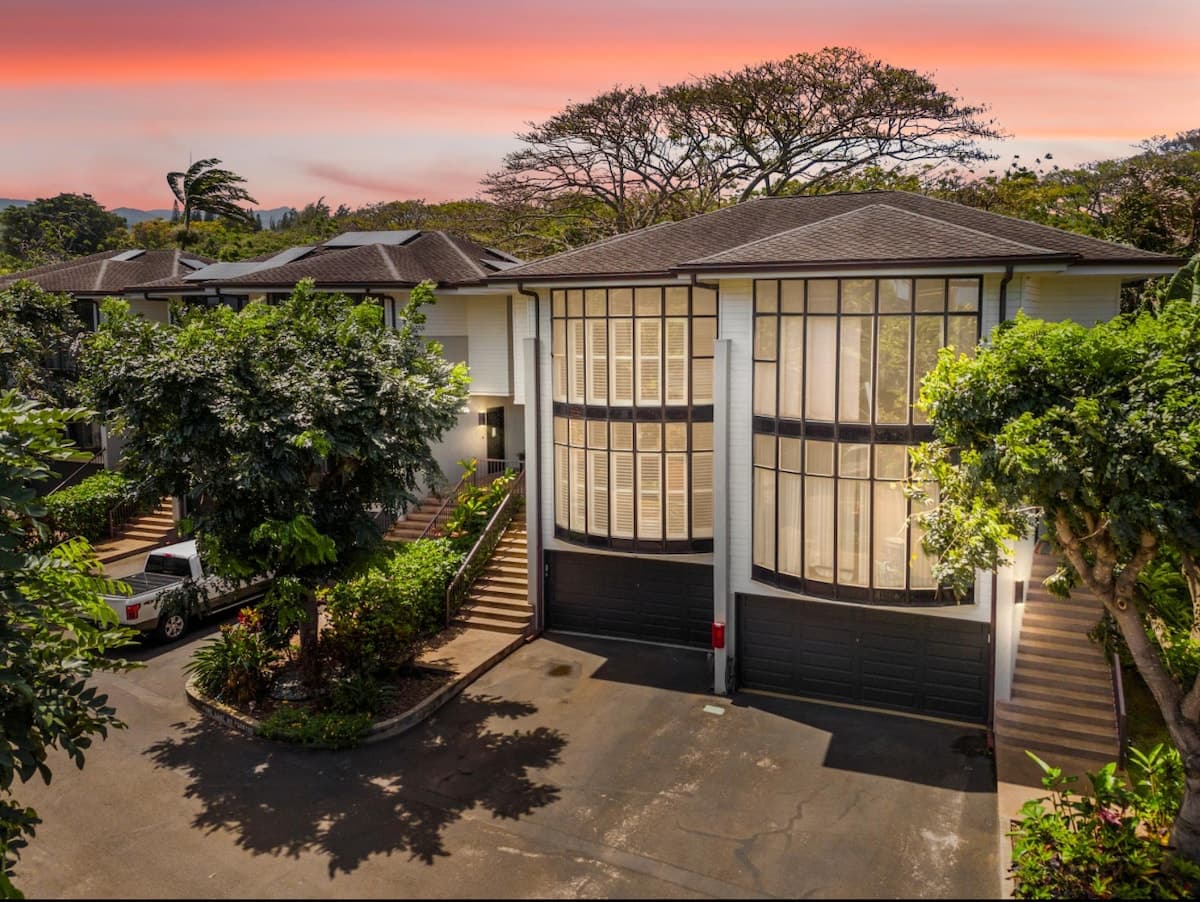 Townhouse in Lahaina · ★4.96 · 3 bedrooms · 5 beds · 2.5 private baths - Photo 1