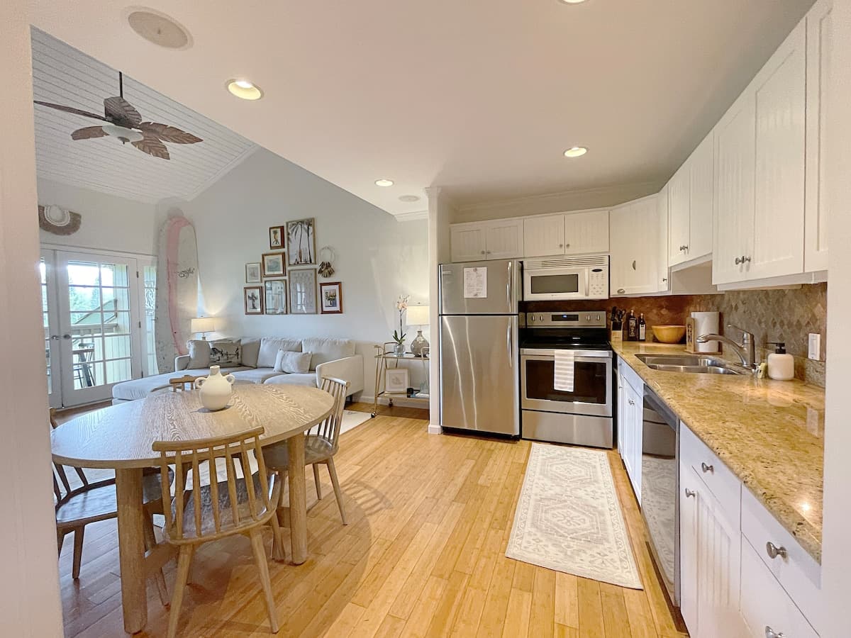 Condo in Kahuku · ★4.93 · 2 bedrooms · 2 beds · 2 shared baths - Photo 4