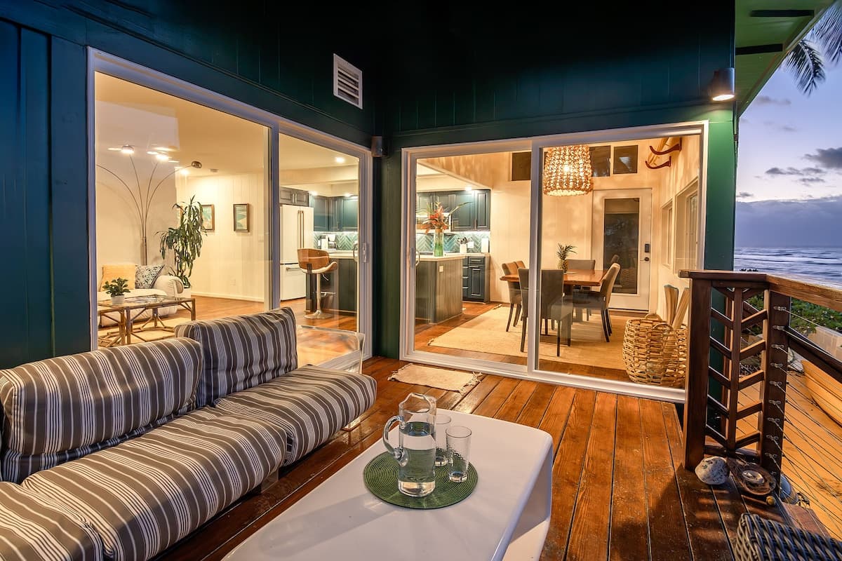 Home in Haleiwa · ★4.97 · 2 bedrooms · 2 beds · 1 private bath - Photo 5