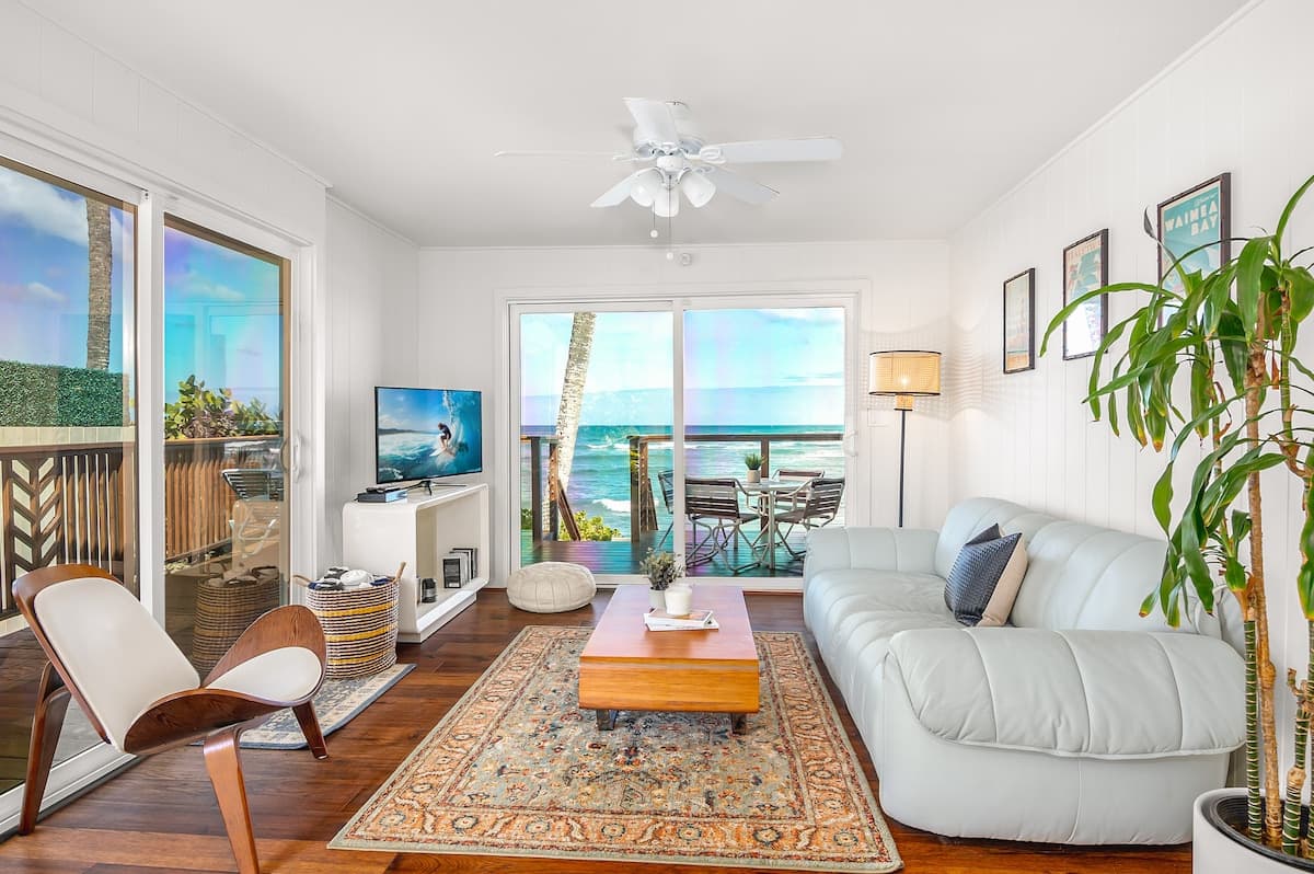 Home in Haleiwa · ★4.98 · 1 bedroom · 1 bed · 1 private bath - Photo 2