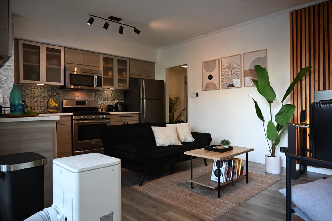 Condo in Honolulu · ★5.0 · 1 bedroom · 1 bed · 1 private bath - Photo 1