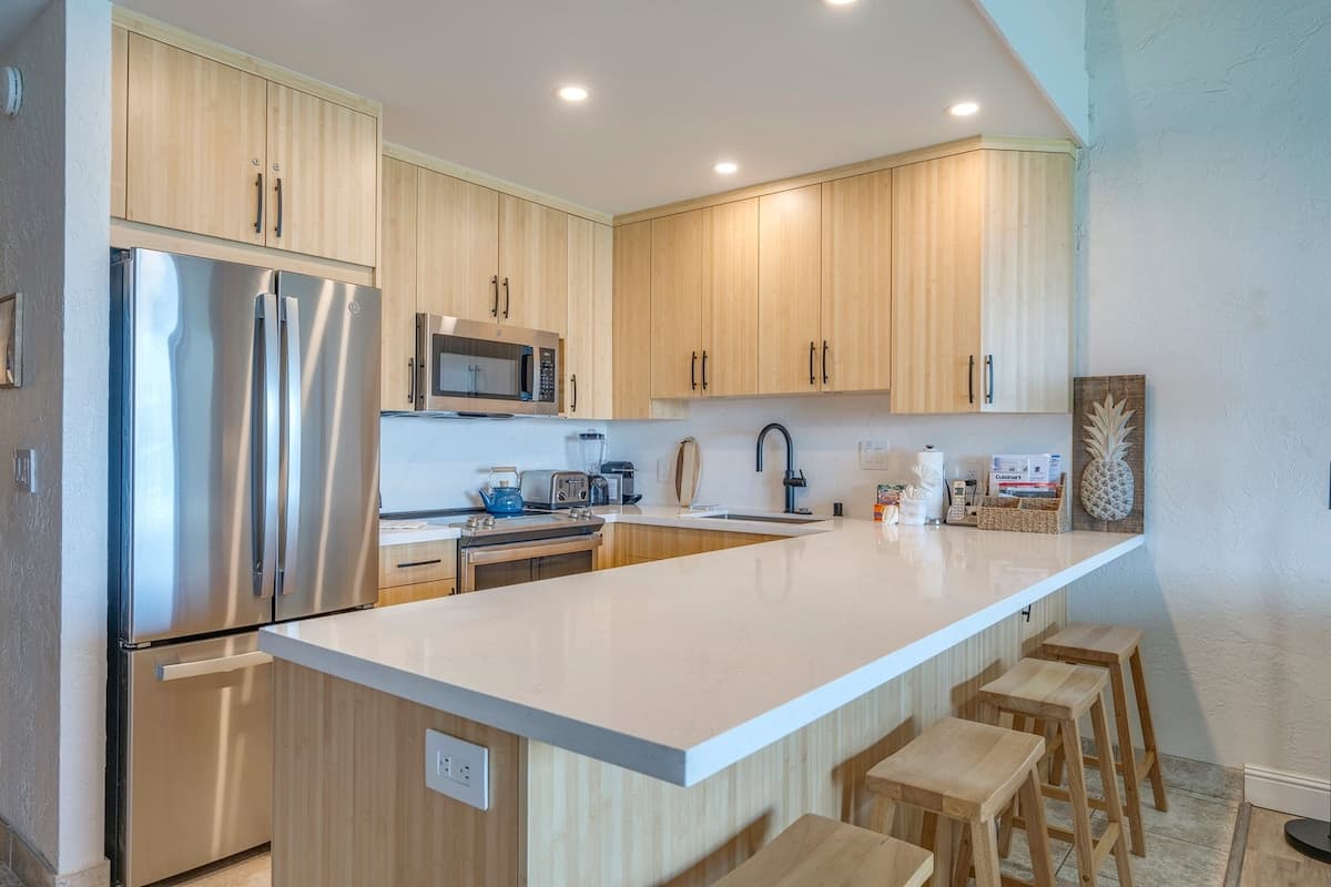 Oceanfront penthouse - stunning view! - Photo 5