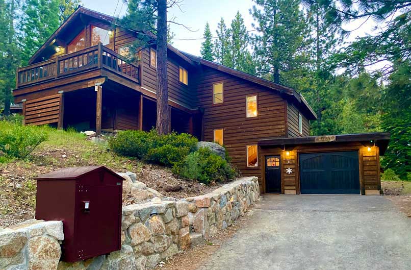 Cozy Palisades Cabin, Ski-In & Mountain Views - Photo 5