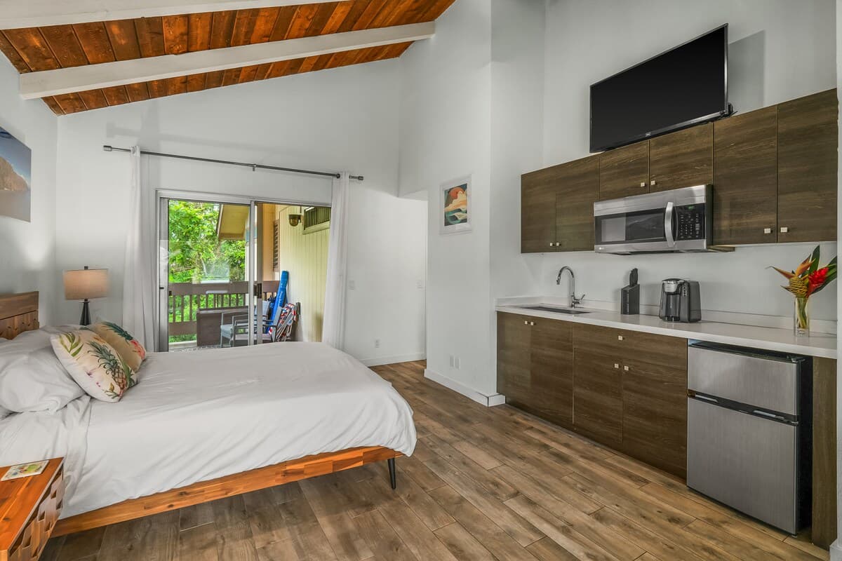 Charming Princeville Studio: AC, Pool & Hot Tub - Photo 1