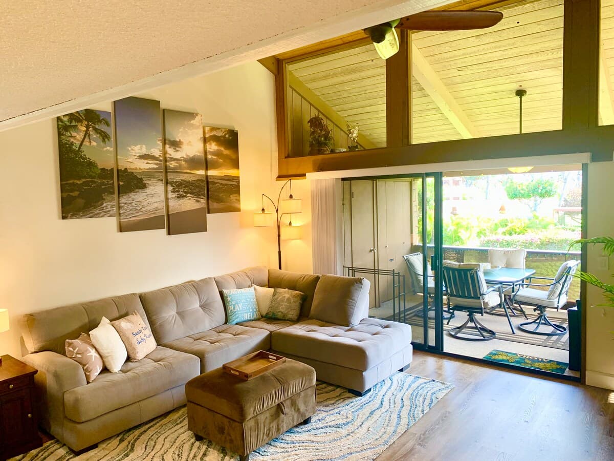 Newly Renovated! Fully Stocked 2 Br/2Ba w/ A/C! - Photo 3