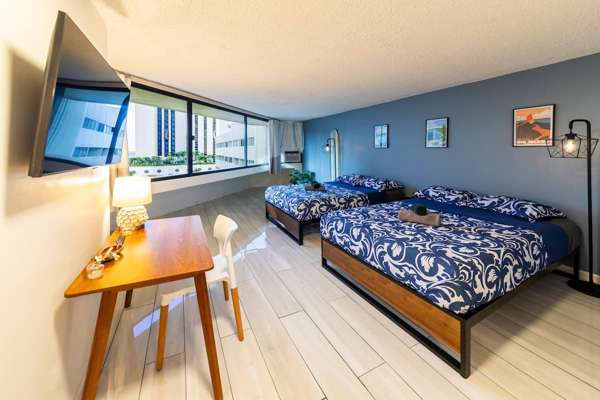 Condo in Honolulu · ★4.63 · 1 bedroom · 2 beds · 1 private bath - Photo 5