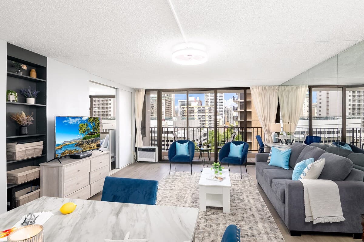 Condo in Honolulu · ★4.92 · 1 bedroom · 2 beds · 1 private bath - Photo 1