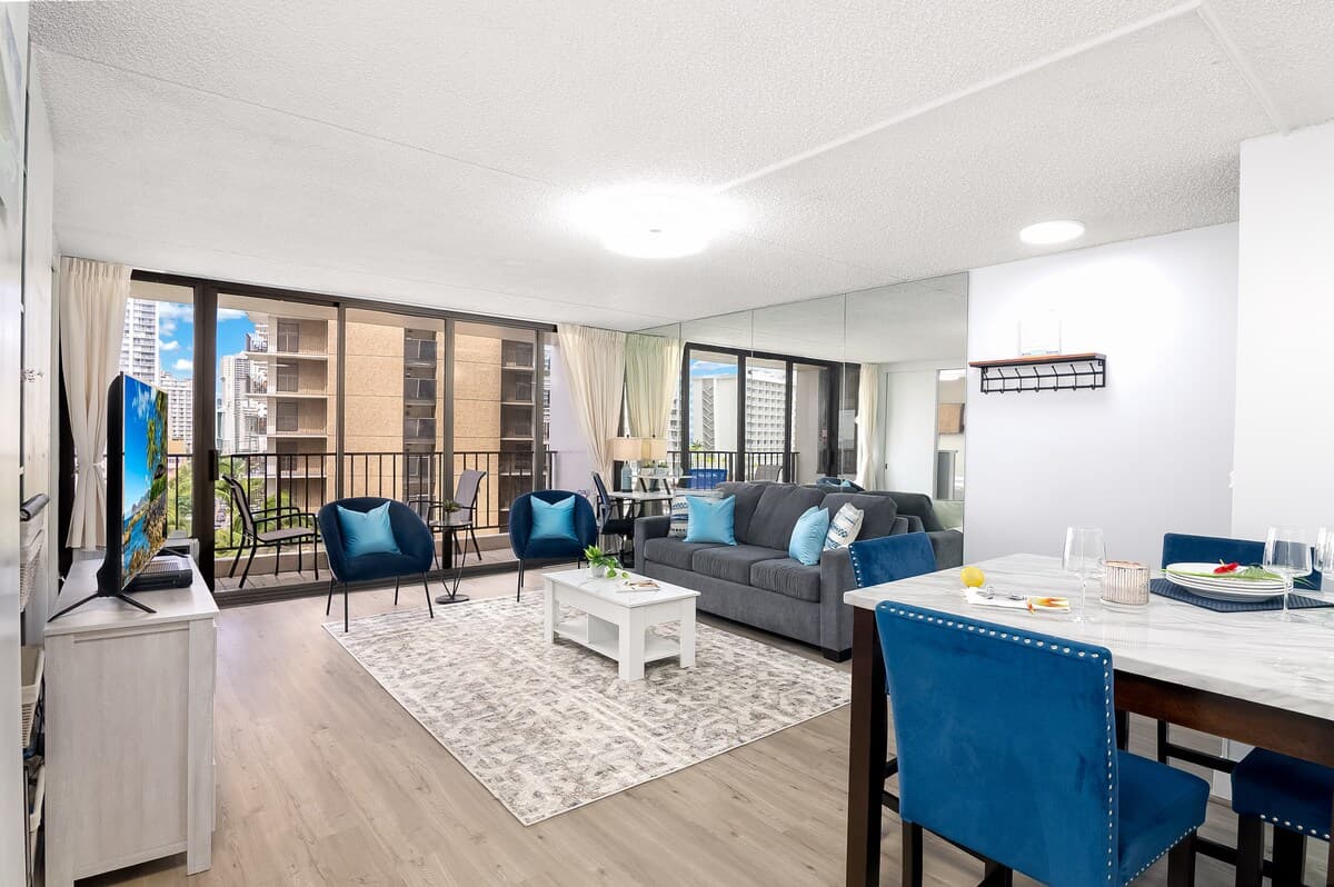Condo in Honolulu · ★4.92 · 1 bedroom · 2 beds · 1 private bath - Photo 4