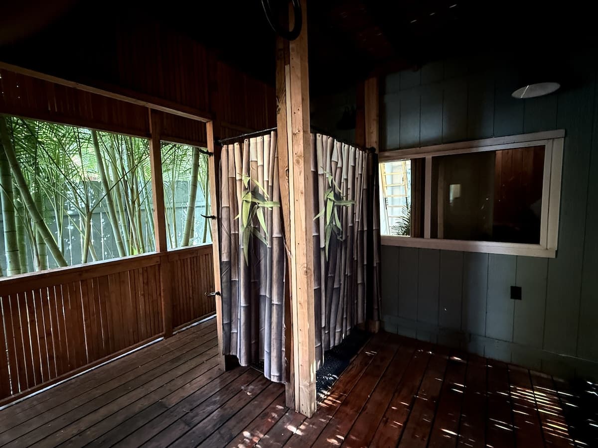 Home in Haleiwa · ★4.75 · 2 bedrooms · 2 beds · 1 private bath - Photo 5