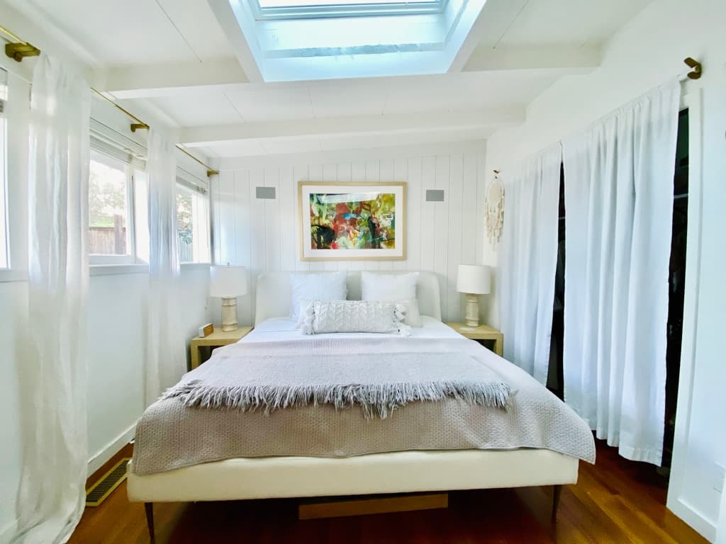 Magical Mid-Century Home w/ Bay Views - Photo 5
